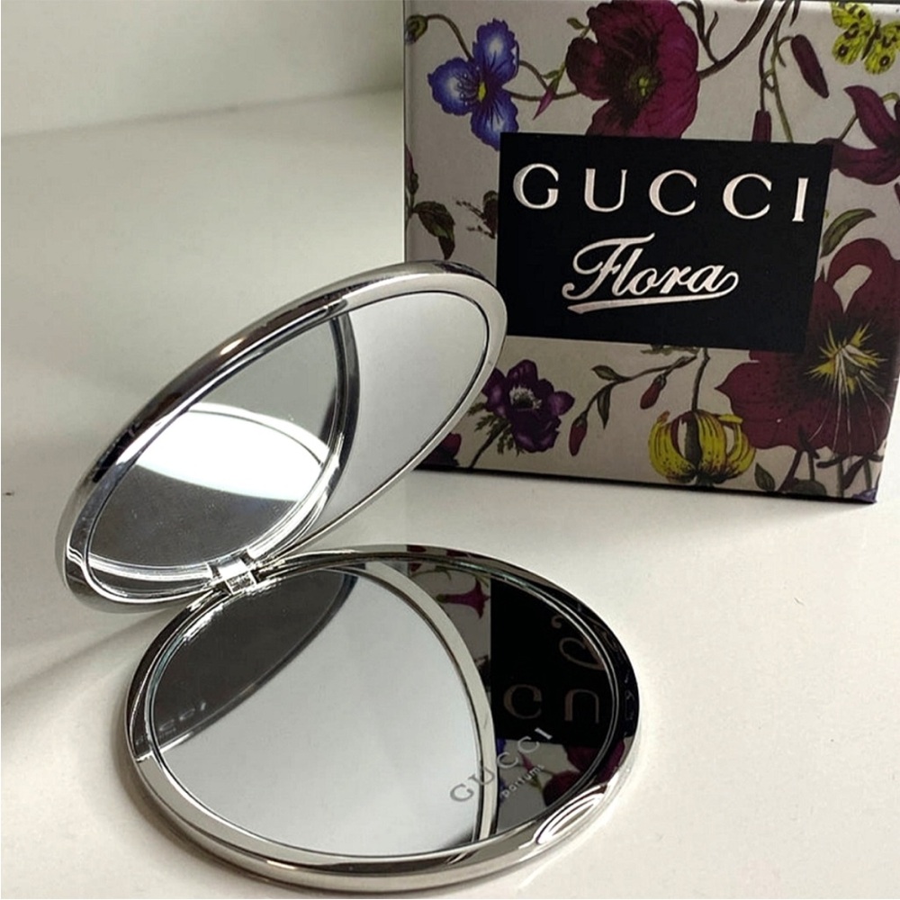 New Gucci Flora Limited Edition Compact Mirror – Silver Floral Engraving - Picture 5 of 11